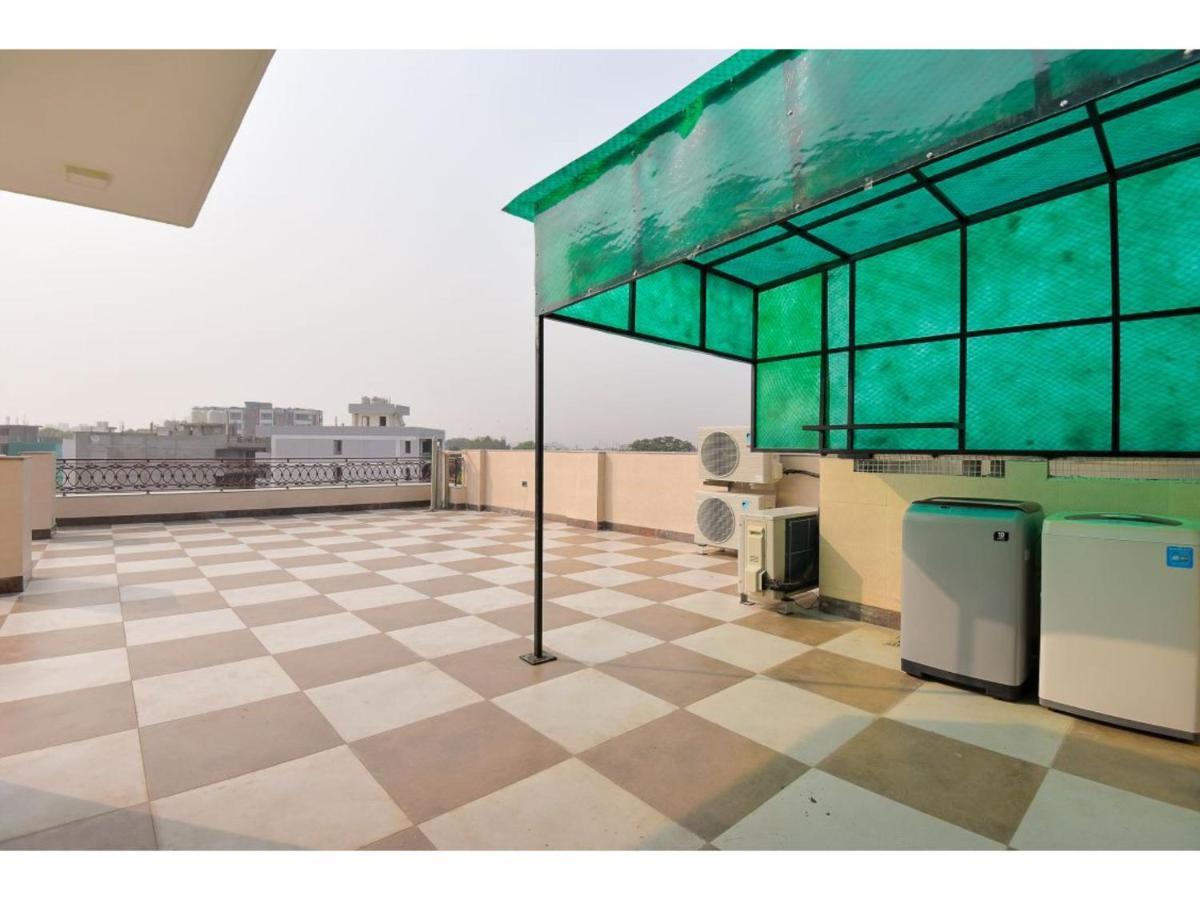 Bluo Studio5 Golf Course Road - Gym, Terrace Garden Gurgaon Exterior photo
